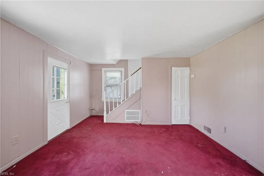 843 15th ST, NEWPORTNEWS VA 23607 - Photo 4