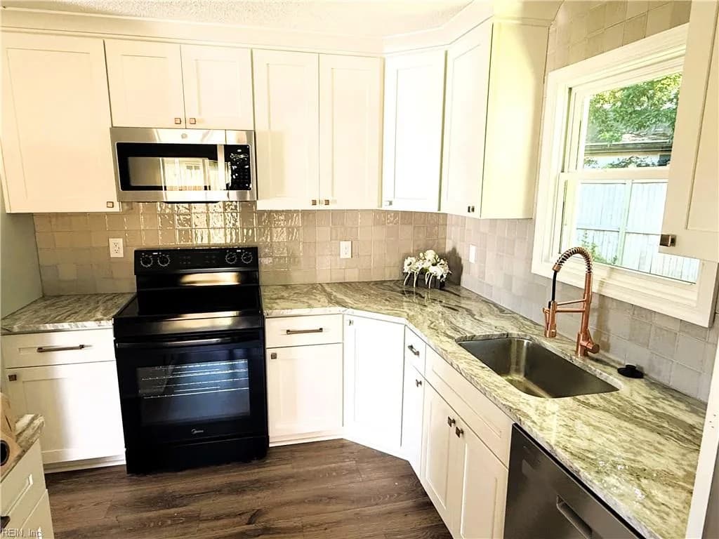 2921 Bamberg PL, VIRGINIABEACH VA 23453 - Photo 4