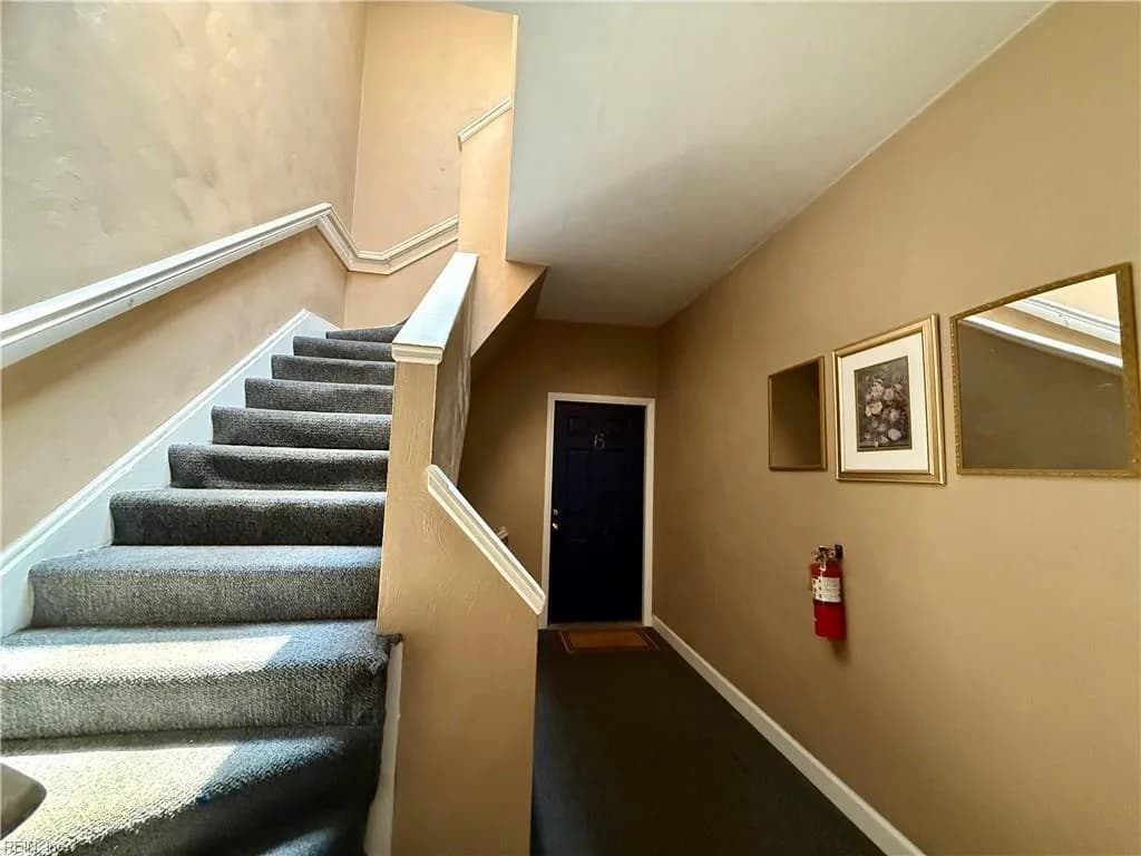610 W Princess Anne RD #B6, NORFOLK VA 23517 - Photo 3