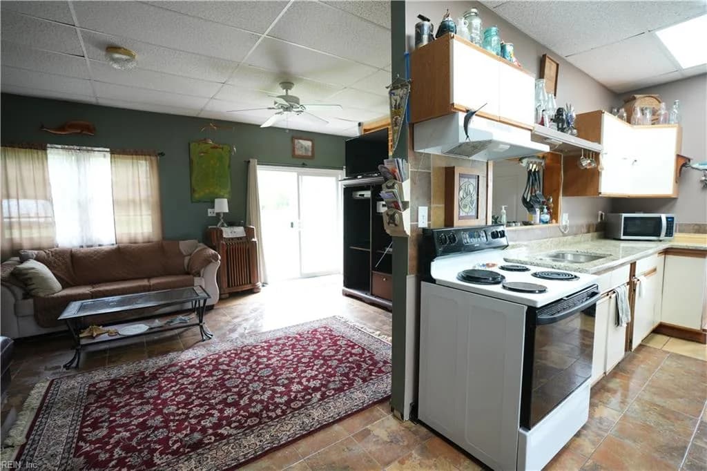 30191 Back Creek RD, HACKSNECK VA 23358 - Photo 5