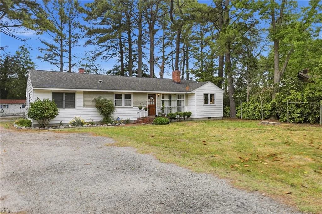 10181 Pine AVE, NASSAWADOX VA 23413 - Photo 3