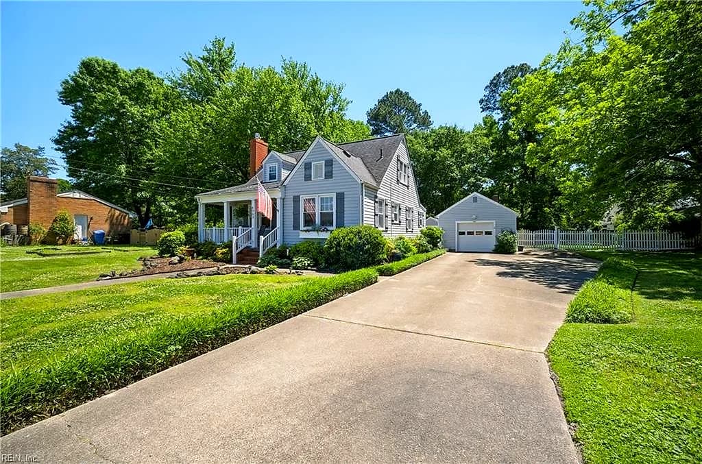 4063 Maple DR, CHESAPEAKE VA 23321 - Main photo