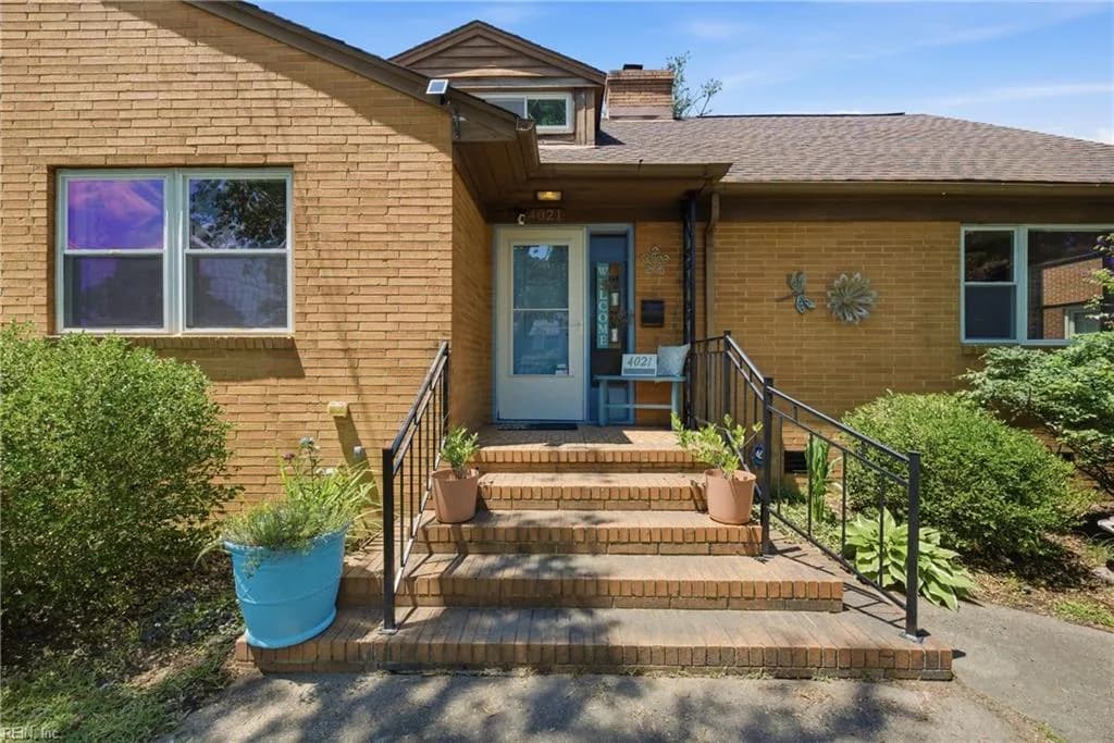 4021 Chesapeake AVE, HAMPTON VA 23669 - Photo 4
