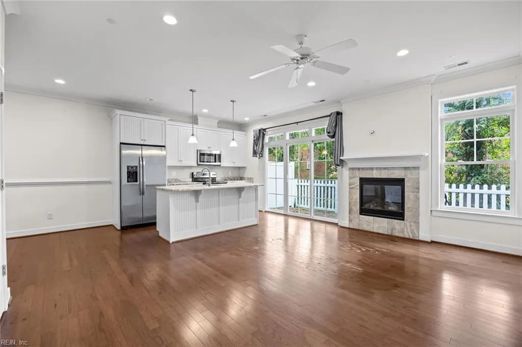 6 Village Park LN, POQUOSON VA 23662 - Main photo