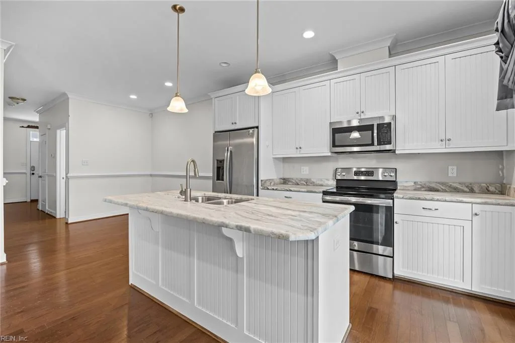 6 Village Park LN, POQUOSON VA 23662 - Photo 3