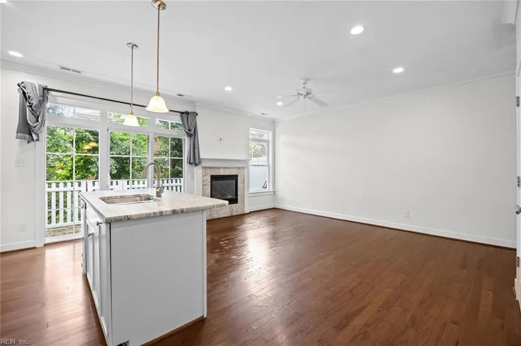 6 Village Park LN, POQUOSON VA 23662 - Photo 5