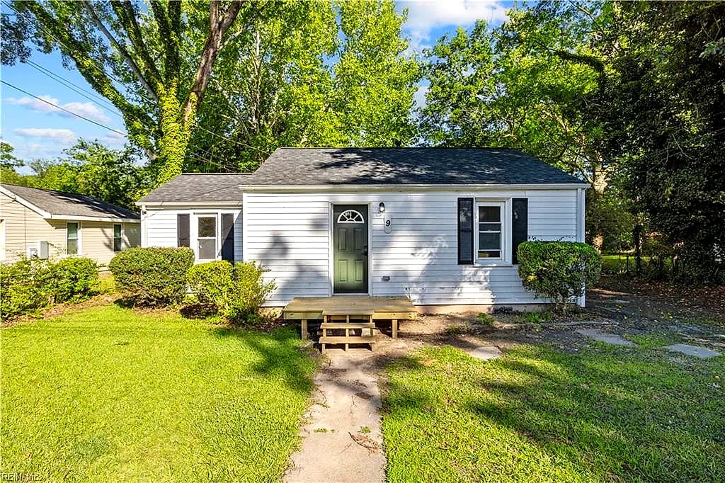 9 Pollux CIR, Portsmouth — 3 bed Residential, 950 sqft