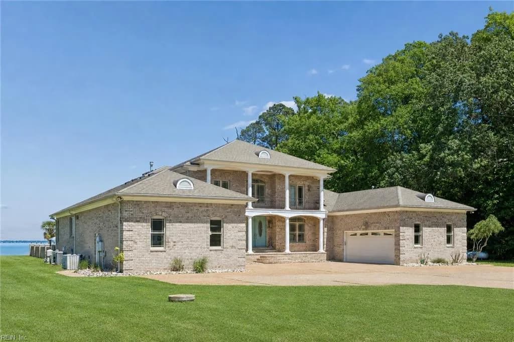 21479 Kings LN, CARROLLTON VA 23314 - Photo 4