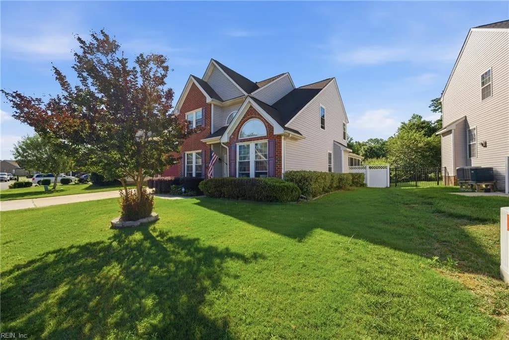 123 Lakes Edge DR, SUFFOLK VA 23434 - Photo 3