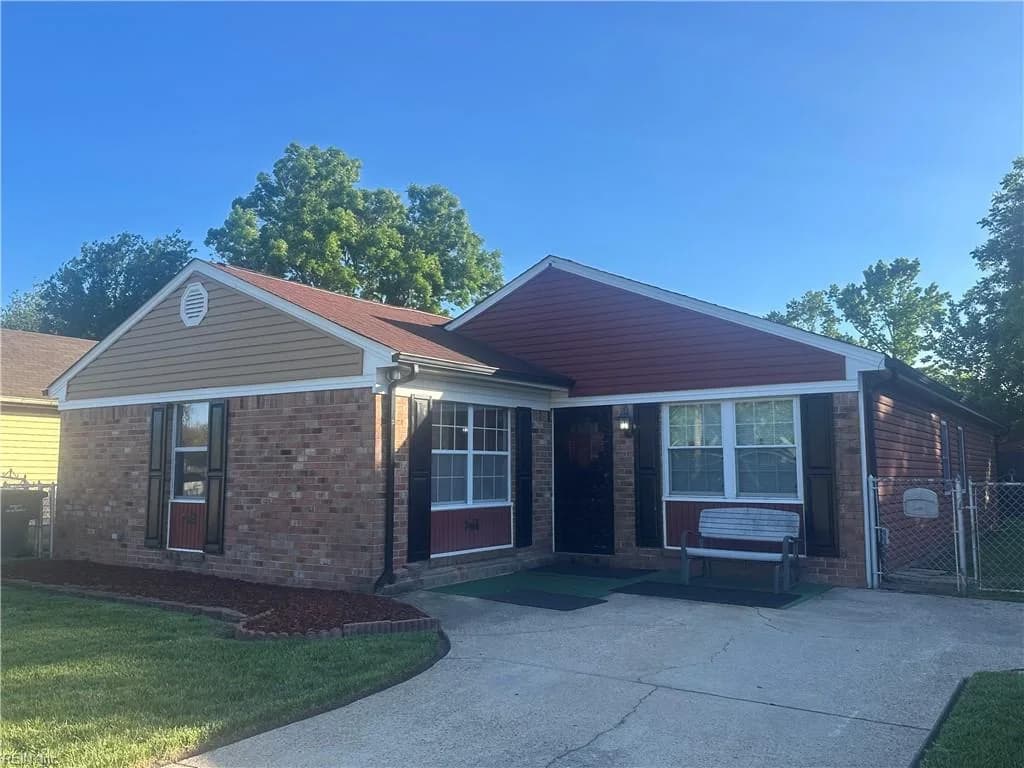 2429 MINNESOTA AVE #AVE, NORFOLK VA 23513 - Main photo