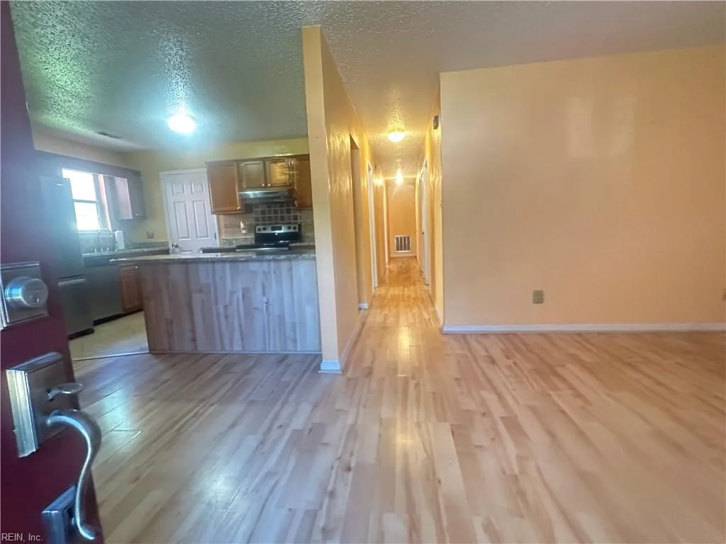 2429 MINNESOTA AVE #AVE, NORFOLK VA 23513 - Photo 4