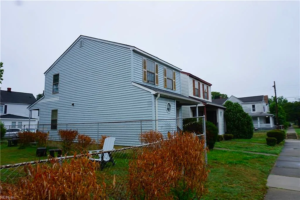 2013 Marshall AVE, NEWPORT NEWS VA 23607