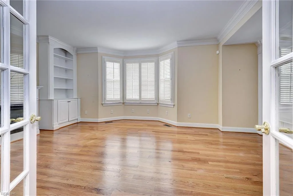 3805 Abington PARK, WILLIAMSBURG VA 23188 - Photo 4