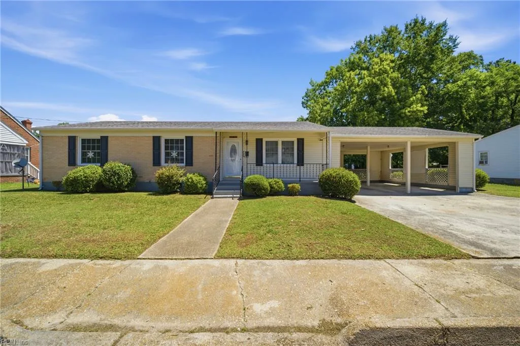 224 Hall ST, FRANKLIN VA 23851