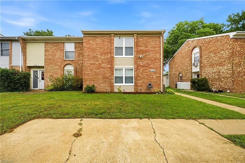 5340 Commons CT, Virginia Beach — 3 bed Residential, 1,750 sqft