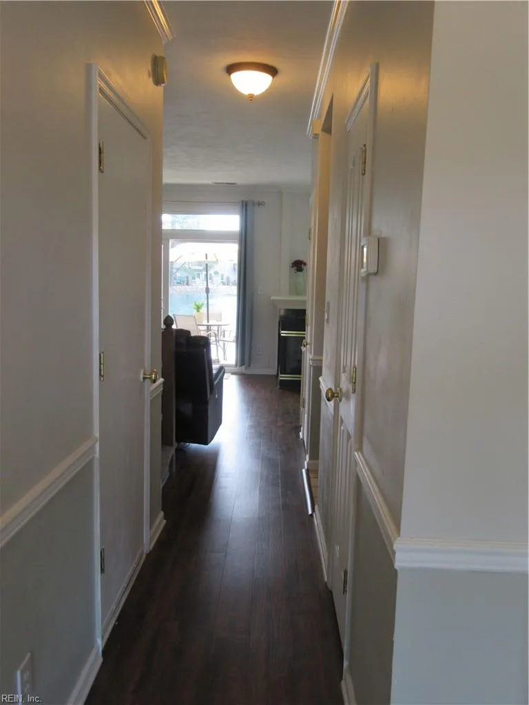 607 Windmill PT, CHESAPEAKE VA 23322 - Photo 4