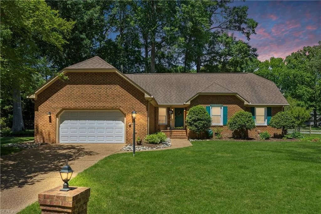 100 Quantico LOOP, YORKTOWN VA 23693 - Photo 2