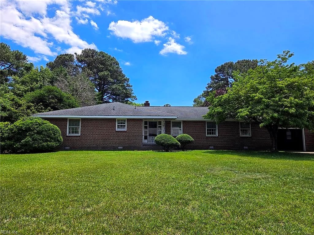 108 Stonehurst RD, HAMPTON VA 23669