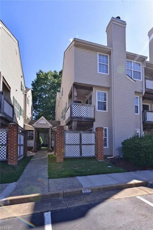 12856 Daybreak CIR, NEWPORTNEWS VA 23602 - Photo 4