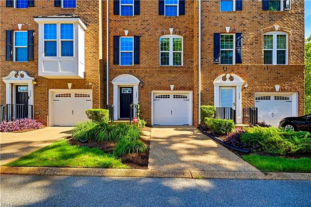 315 W Constance RD #322, Suffolk — 4 bed Residential, 1,765 sqft