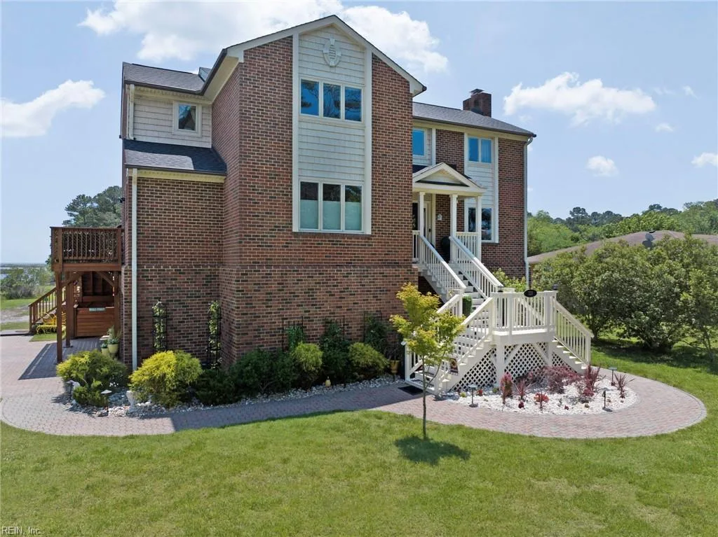 320 Bay Tree Beach RD, SEAFORD VA 23696
