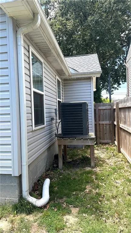 7934 Woodall RD, NORFOLK VA 23518 - Photo 4