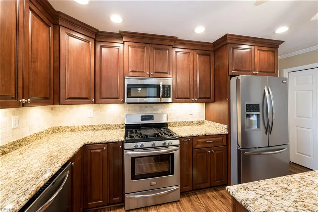 4501 Van Dyck DR, VIRGINIABEACH VA 23456 - Photo 4