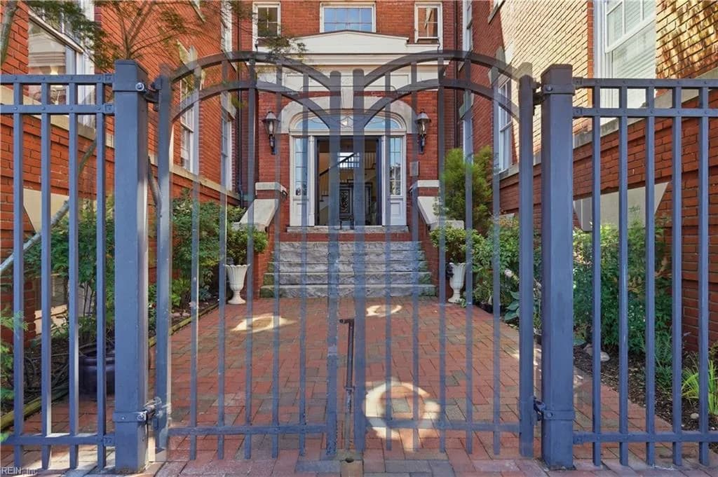 429 W York ST #3-D, NORFOLK VA 23510 - Main photo
