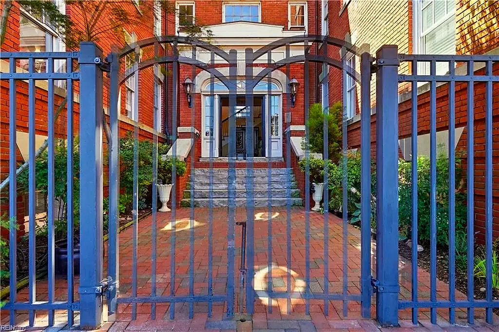 429 W York ST #3-D, NORFOLK VA 23510