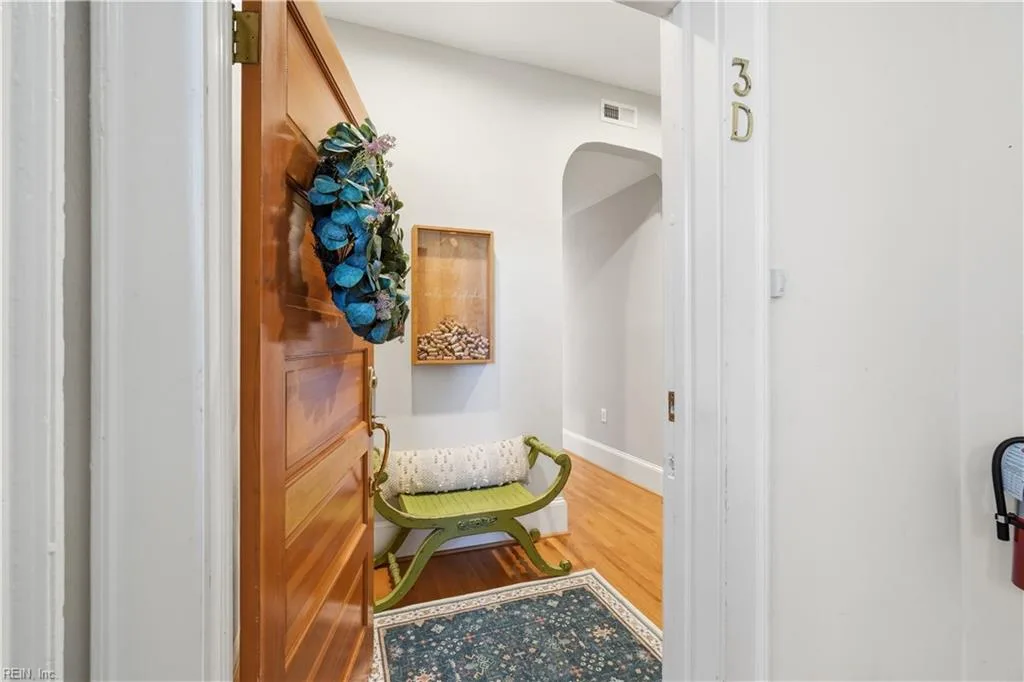 429 W York ST #3-D, NORFOLK VA 23510 - Photo 4
