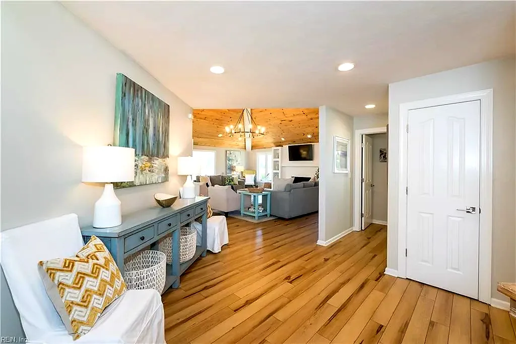 1820 Haversham KY, VIRGINIABEACH VA 23454 - Photo 5