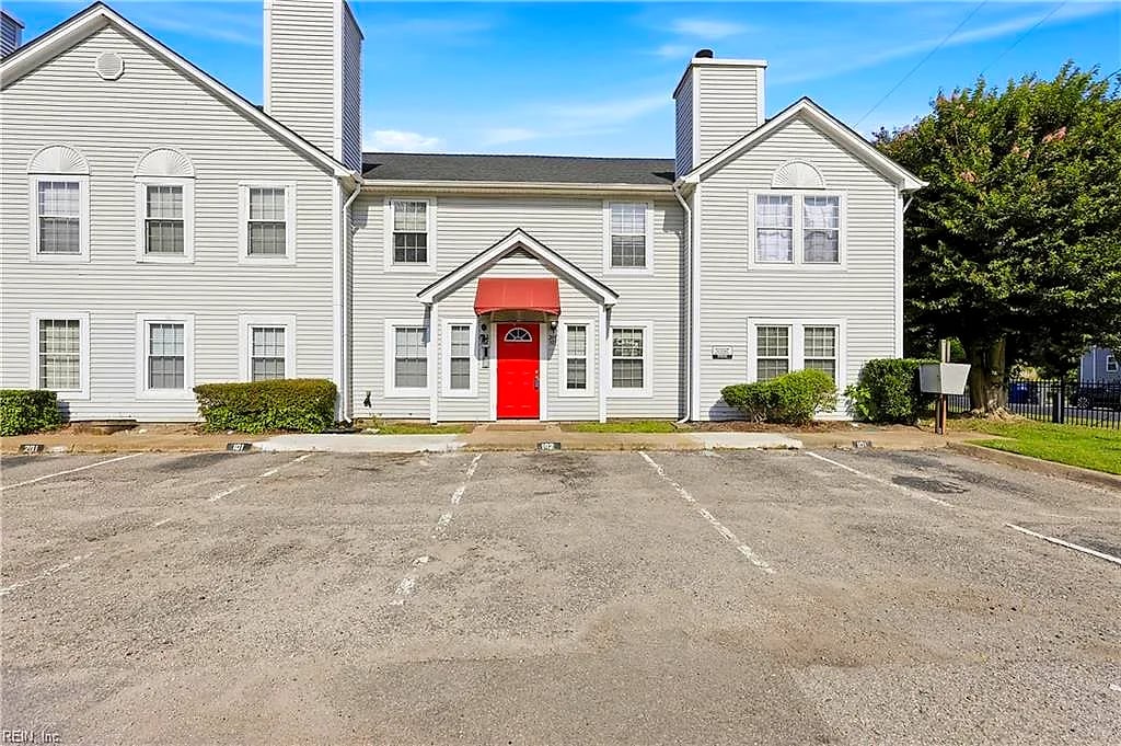 351 Fort Worth AVE #102, Norfolk — 2 bed Residential, 1,085 sqft