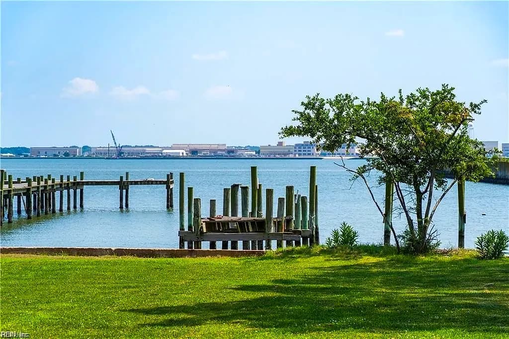 1459 Bayville ST, NORFOLK VA 23503 - Photo 4