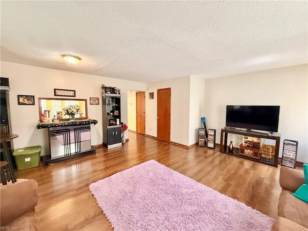31 Saxony PL, HAMPTON VA 23669 - Photo 4