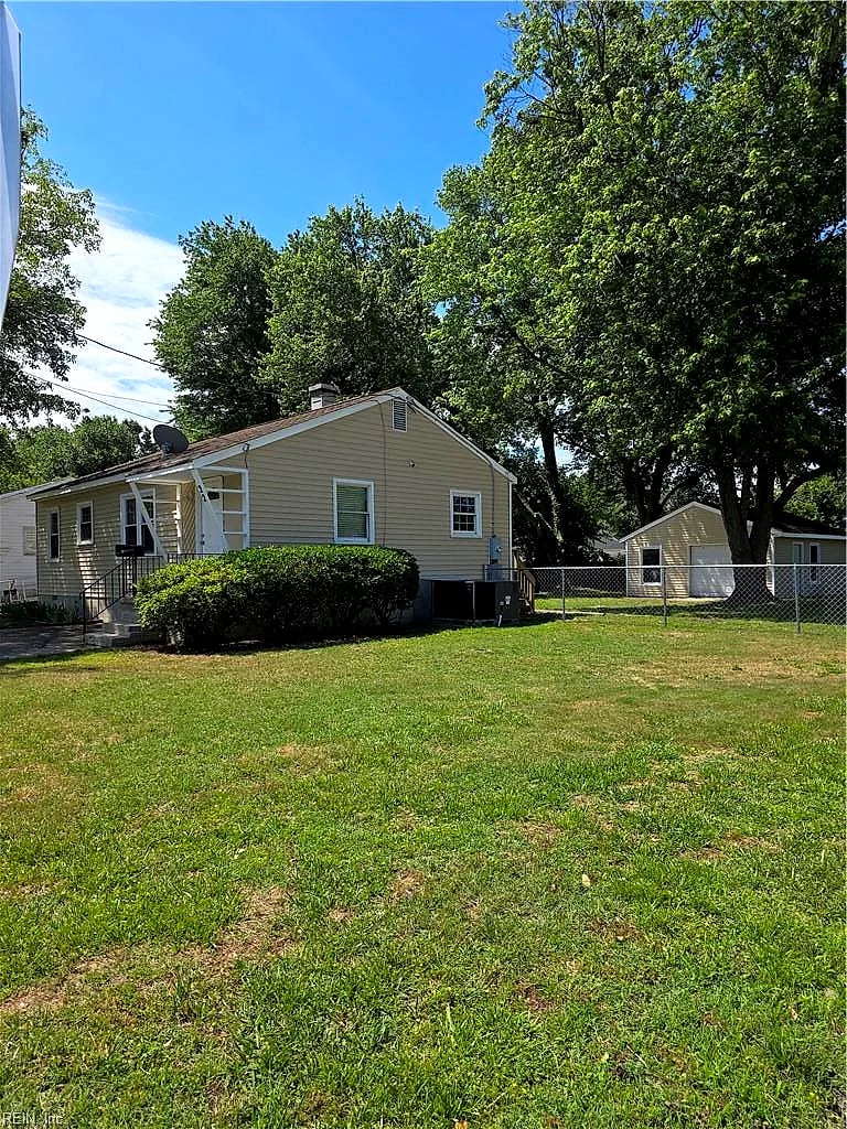 22 Gumwood DR, Hampton — 3 bed Residential, 912 sqft