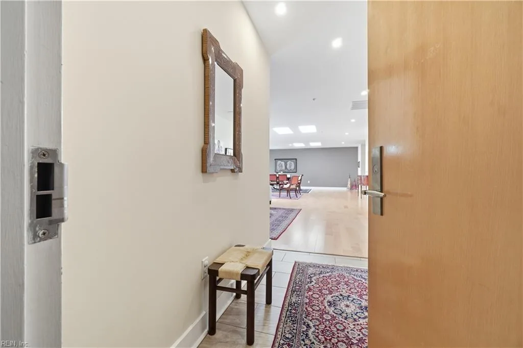 220 W Brambleton AVE #202, NORFOLK VA 23510 - Photo 2