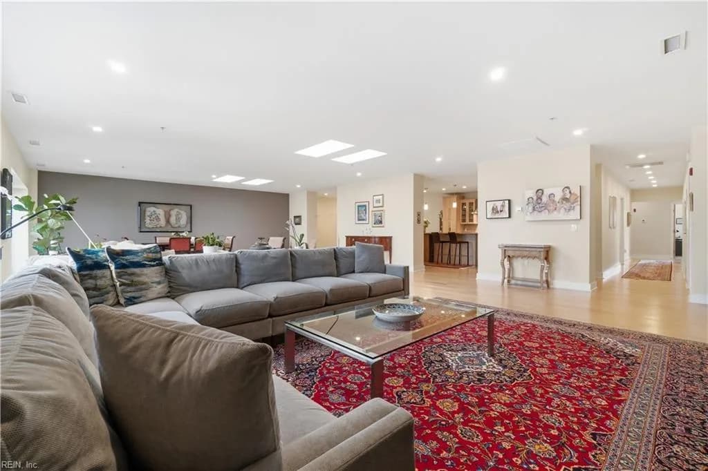 220 W Brambleton AVE #202, NORFOLK VA 23510 - Photo 5