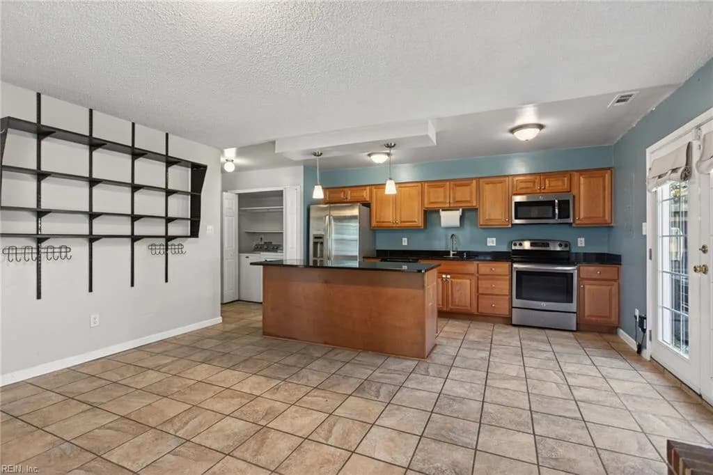 4718 Greenlaw DR, VIRGINIABEACH VA 23464 - Photo 5