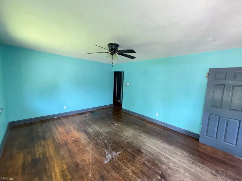 9218 Mason Creek RD, NORFOLK VA 23503 - Photo 4