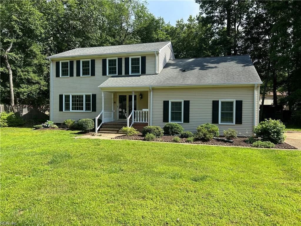 203 Kenmar DR, YORKTOWN VA 23692 - Photo 2