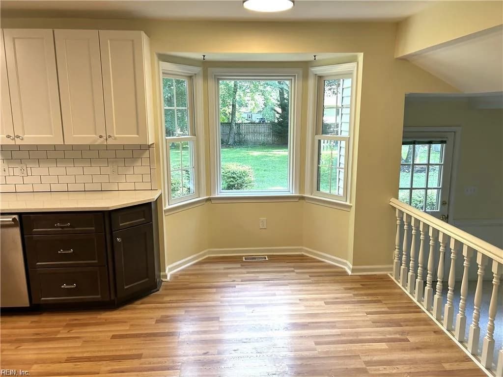 203 Kenmar DR, YORKTOWN VA 23692 - Photo 5