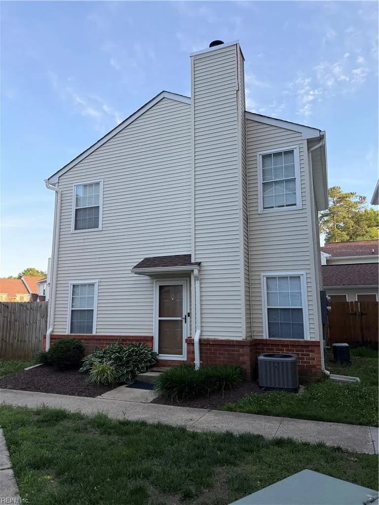 203 Quarter TRL #G, NEWPORTNEWS VA 23608 - Photo 2