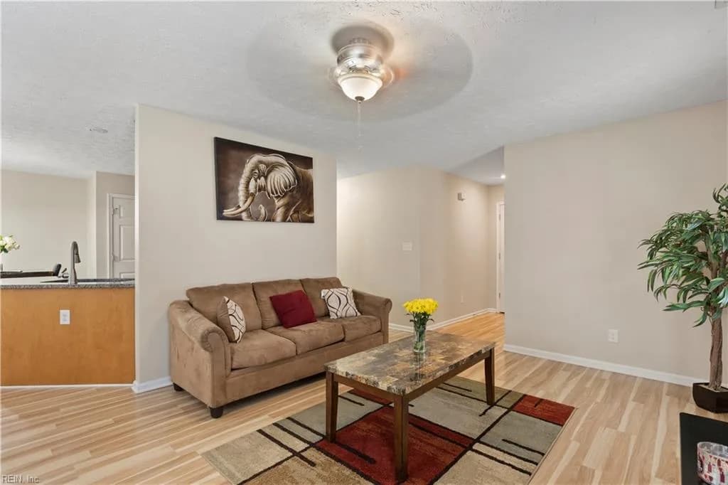 324 West Queen ST, HAMPTON VA 23669 - Photo 5
