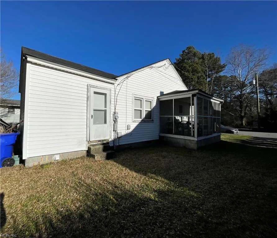 306 Stonewall ST, FRANKLIN VA 23851 - Photo 4