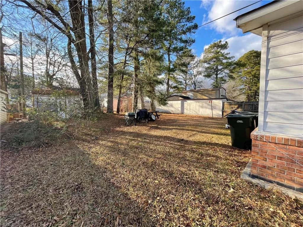 805 Chestnut ST, FRANKLIN VA 23851 - Photo 3