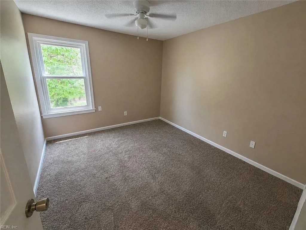 1836 Haviland DR, VIRGINIABEACH VA 23454 - Photo 5