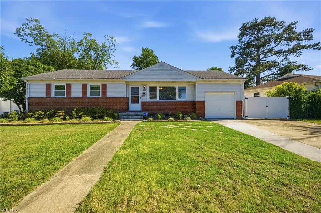 1883 Dominion AVE, NORFOLK VA 23518 - Main photo