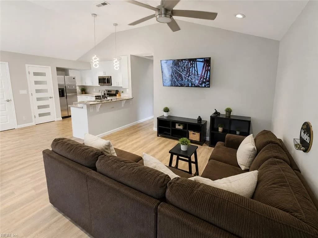 1212 Shell RD, HAMPTON VA 23661 - Photo 3