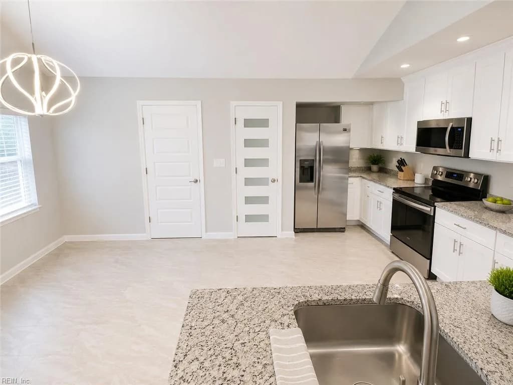 1212 Shell RD, HAMPTON VA 23661 - Photo 4