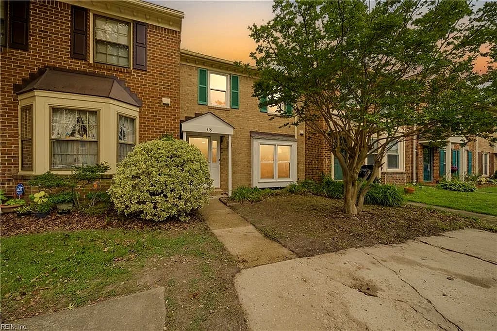 315 Paxford DR, Virginia Beach — 2 bed Residential, 1,337 sqft